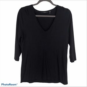 Tahari 3/4 sleeve v-neck black top